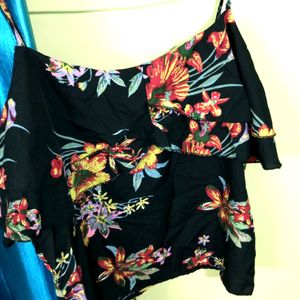 Falling Seleves Black Printed Top