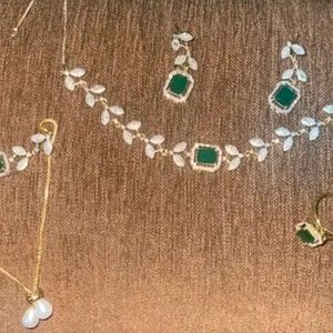 Diamond Necklace Set