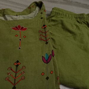 40 Bust Kurti With Lagging