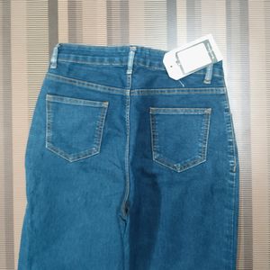 V-68 Size-28 Straight Women Denim Jeans