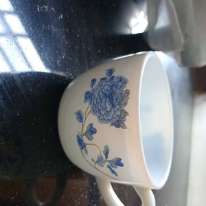 tea cup with plate