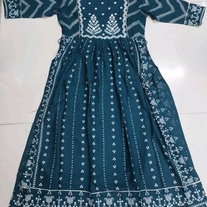 Nyra Cut Kurti Pant And Dupatta