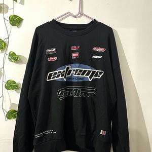 Black Sweatshirt/ Size: M