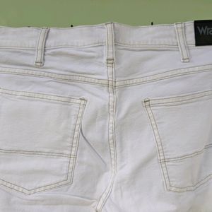 Total of 7 Branded Jeans In New Condition