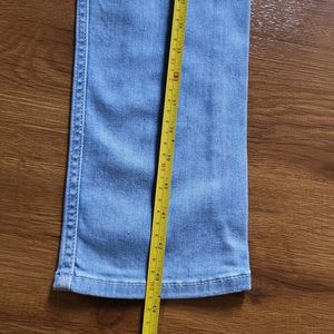 Jeans Pant -30" Waist No Flaws