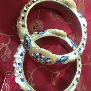 1 Pair Of White Blue Diamonds Kangan