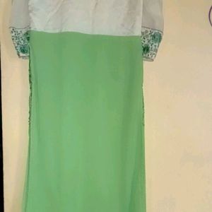 Kurti Set With A Green Colour 💚