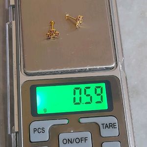 22crt Pure Gold Studs