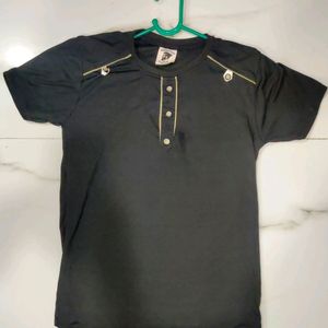 Boys Tshirt Like New