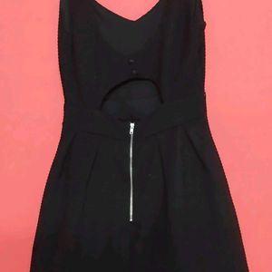 Heart Back Black Mini