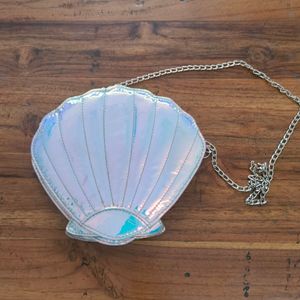 🐚 Shell Design Sling Bag