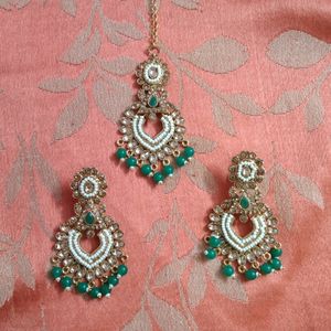 Green And Golden Earrings Mangtika Set