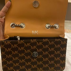 MK Sling Sale 🔥🔥🔥