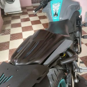 New MT15 Glossy Black Seat Cowl