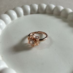 Rose gold ring