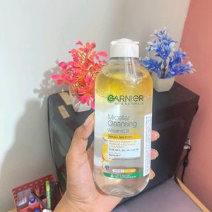 GARNIER MICELLAR WATER