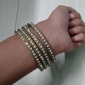 Two Hand ✋ ✋ Bangle