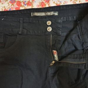 Women's Black Rigged/Distressed Jeans