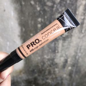 PRO. concealer