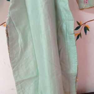 Pent Dupatta Suit