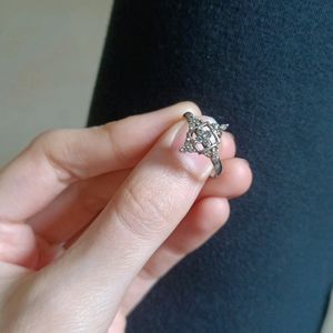 Beautiful Shinning Stone Finger Rings