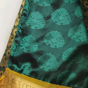 SILK SAREE 🥻 ✨️ INA BEAUTIFUL 😍 CONDITION