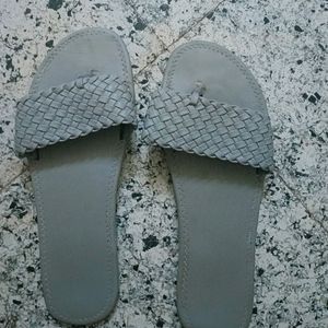 Women's Grey Slipper