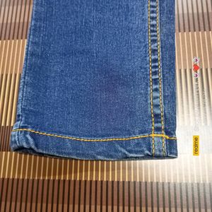 (B-87) 28 Size Slim Fit Jeans