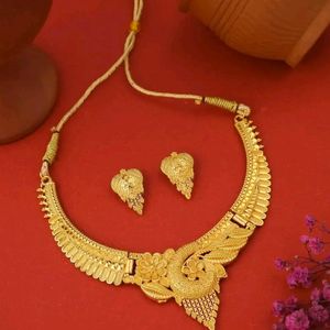 Elegant Necklace Set For Women at₹160