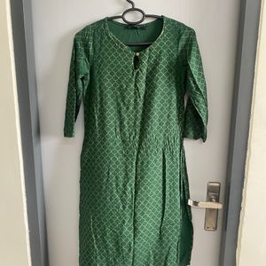 Melange Green Gold Work Kurti ✨