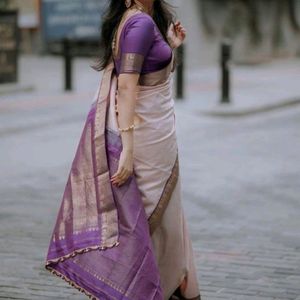 Women Kanjeevaram Woven Saree With Zari Accent