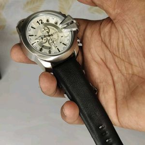 Diesel Men Watch In Sale New Pcs