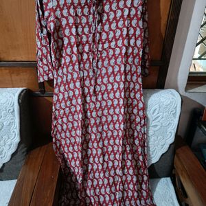 Red Kurti