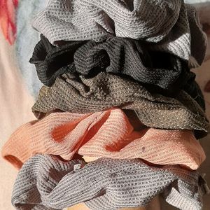 Mix Print And Color Scrunchies Set Of 20 Pieces