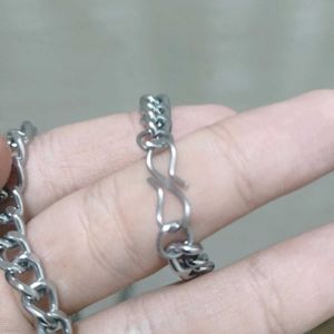 A Chain With Good Built Quality