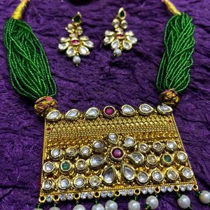 Emerald Green Choker Jewellery