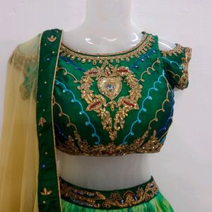 Banarsi Lehenga Choli ✨