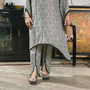 Women Kurta Set With Dhoti Salwar