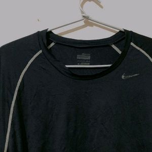 Nike Pro Dri-Fit fitted Long Sleeve T Shirt