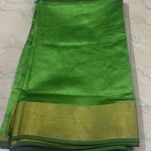 Beautiful Parrot Green Saree