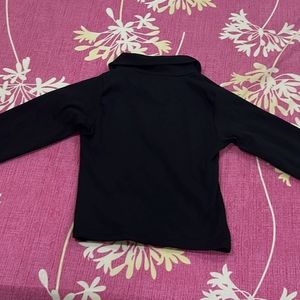 Chic Black Full Sleeve Collar Crop Top