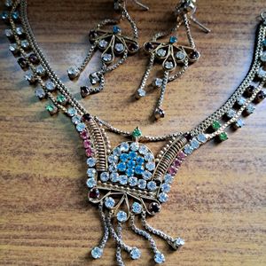 Metalic Jwellery Set( Neckless And Earrings)