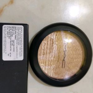 Mac Extra Dimention Skinfinish Highlighter