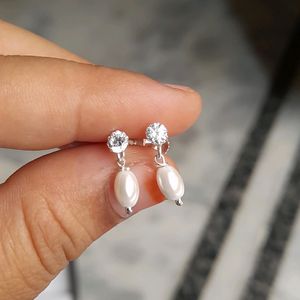 Beautiful New Pearl Earrings