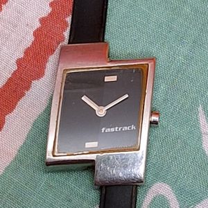 Fastrack Analog Watch For Women