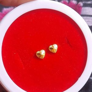 Beautiful New Heart Shape ❤️ Studs