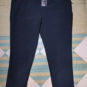 Women Grey Trouser Bottomwear (New)