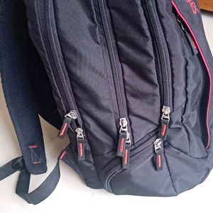 Safari Nirvana Black Laptop Bag/Backpack