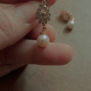 Simple Pearl Earrings