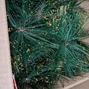 Price Drop Christmas Tree 4ft Snowpine